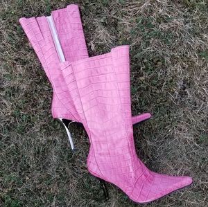 Steve Madden trixx bootssize 5 in pink